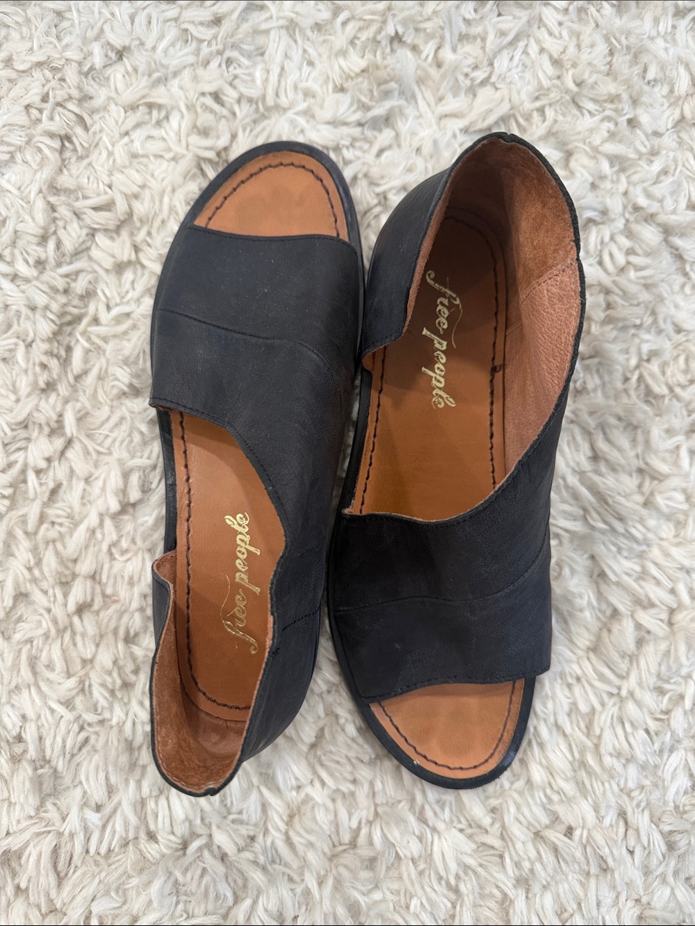 Free People Black Leather Open Toe Flats Sandals Size 38